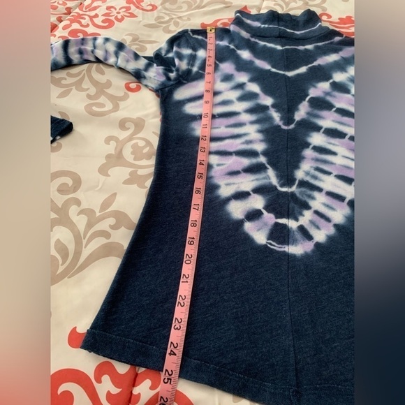 WE The Free Free People Psychedelic Tie-dye Turtleneck Top In Navy Size Medium - Picture 11 of 16